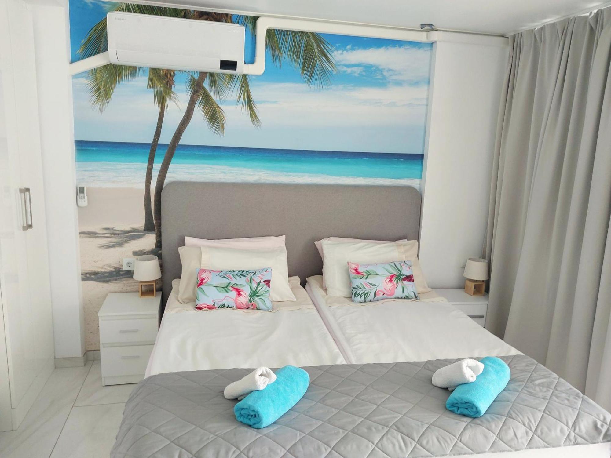 Ferienwohnung Under The Palm Playa de las Américas Exterior foto